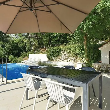 Montemare Home, Gornje بيت للعطل